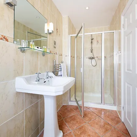 Crab Hall * 惠特比