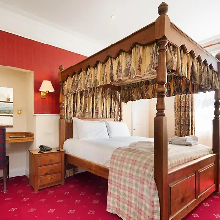 Crab Hall Hotel *